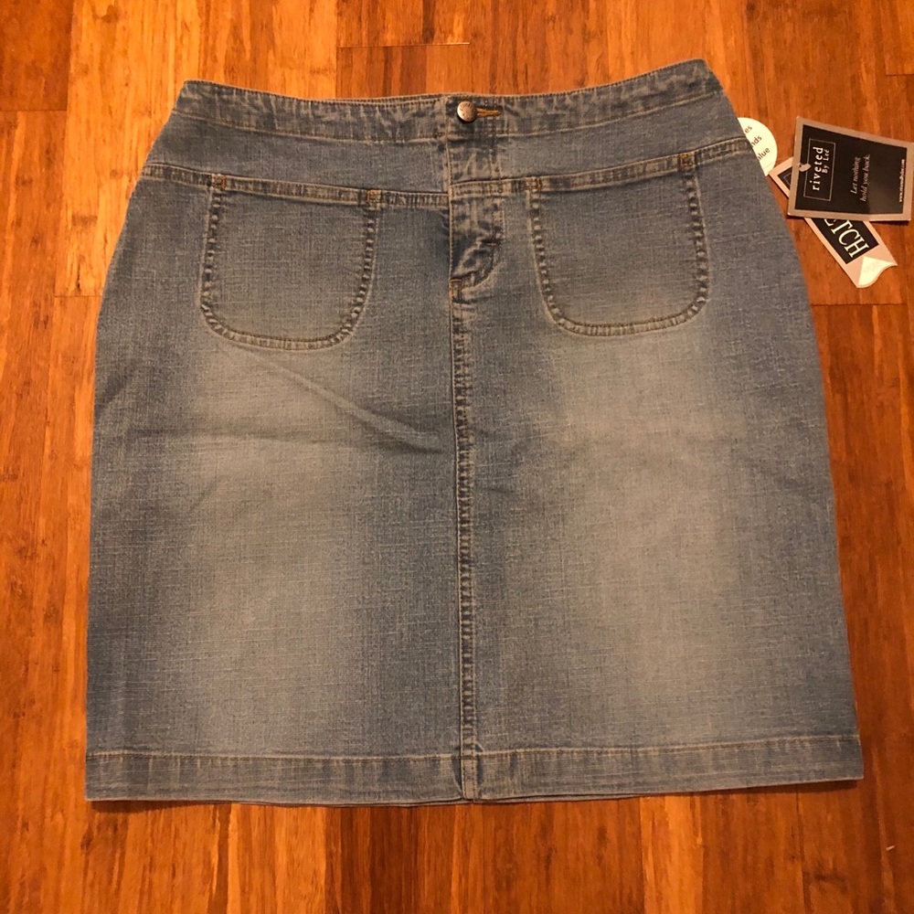 New RIVETED By LEE Denim Jean Skirt  6